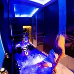 Διαμέρισμα Apartment Jacuzzi Basztowa