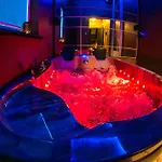 Apartment Jacuzzi Basztowa Διαμέρισμα Krasków
