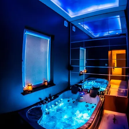 Διαμέρισμα Jacuzzi 3 Min Main Square